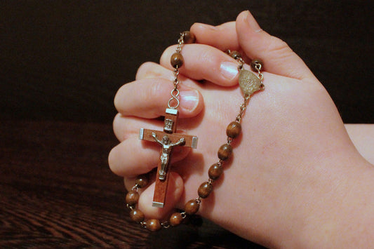 Five Reasons to Pray the Rosary Every Day